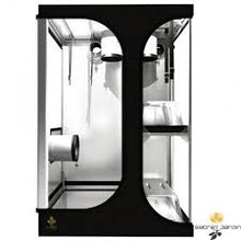 Lade das Bild in den Galerie-Viewer, SECRET JARDIN LODGE